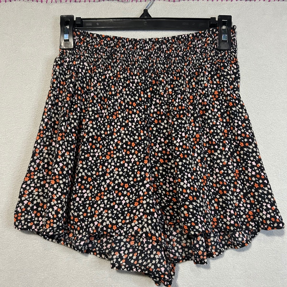 Urban Outfitters Floral Print Smocked Waist Shorts Black Orange Pink Size Medium